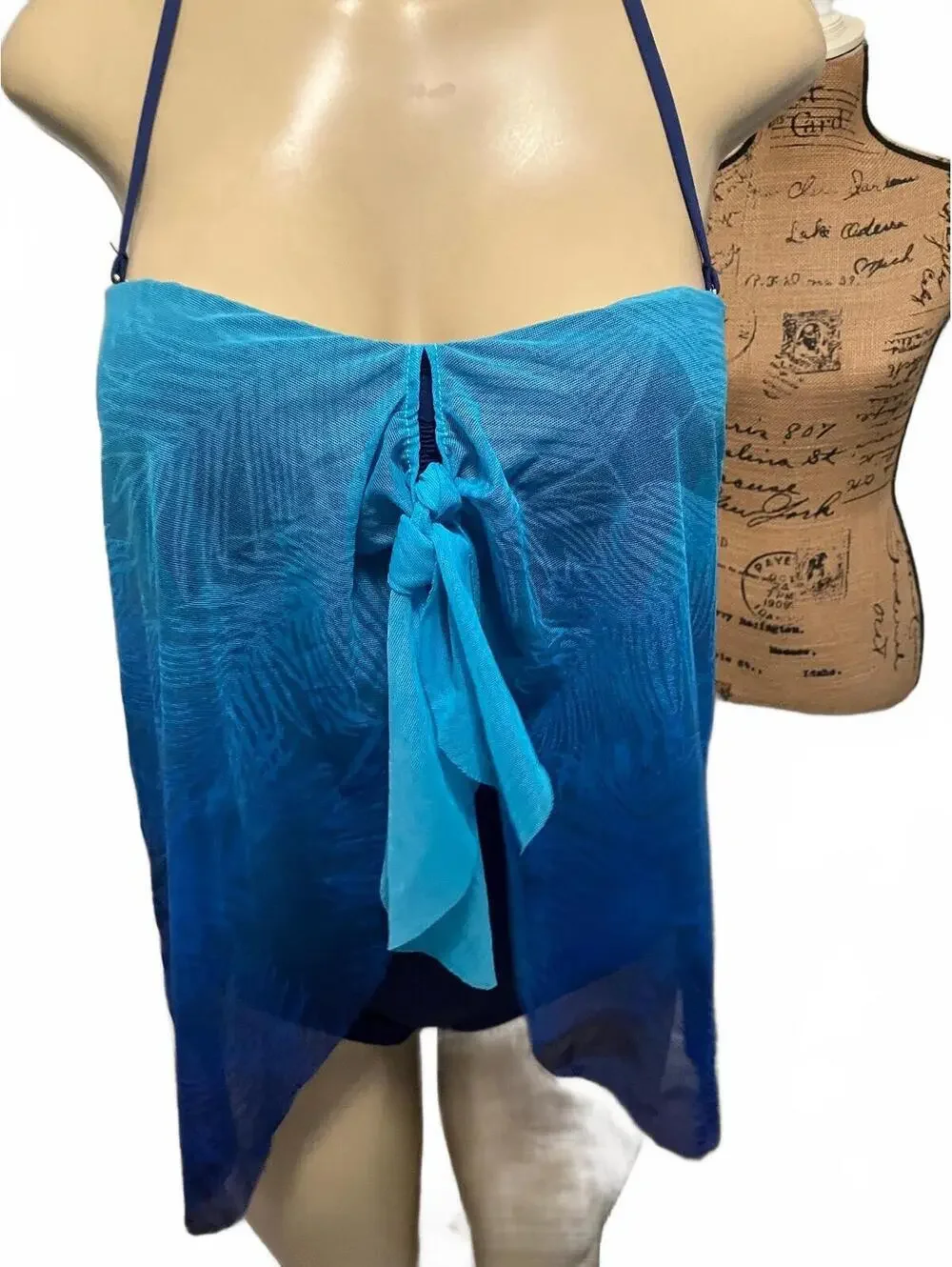 NWT Lauren Ralph Lauren Blue Ombre Tankini Swimsuit Top Size M